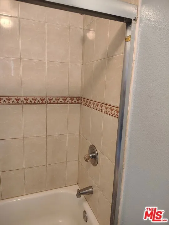 10516 Avalon Boulevard Los Angeles, CA 90003