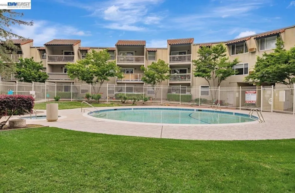 1085 Murrieta Blvd #205 Livermore, CA 94550