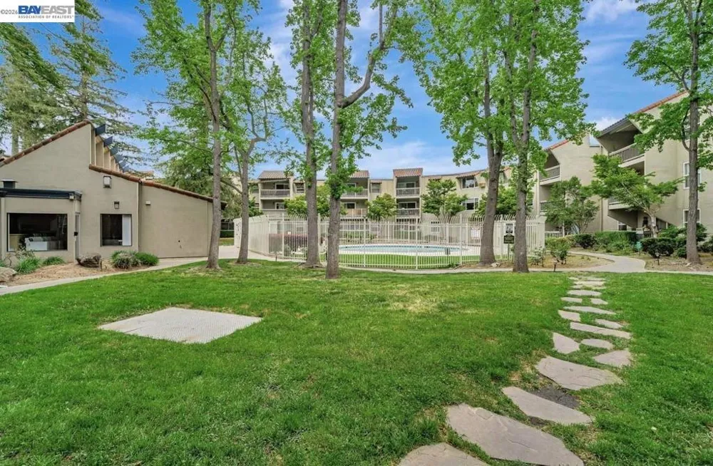 1085 Murrieta Blvd #205 Livermore, CA 94550
