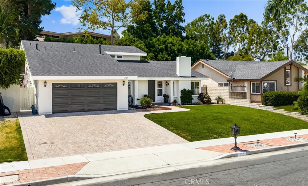254 Las Riendas Fullerton, CA 92835