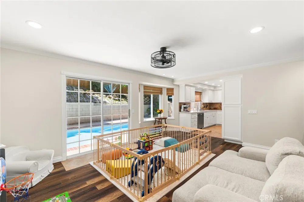 254 Las Riendas Fullerton, CA 92835
