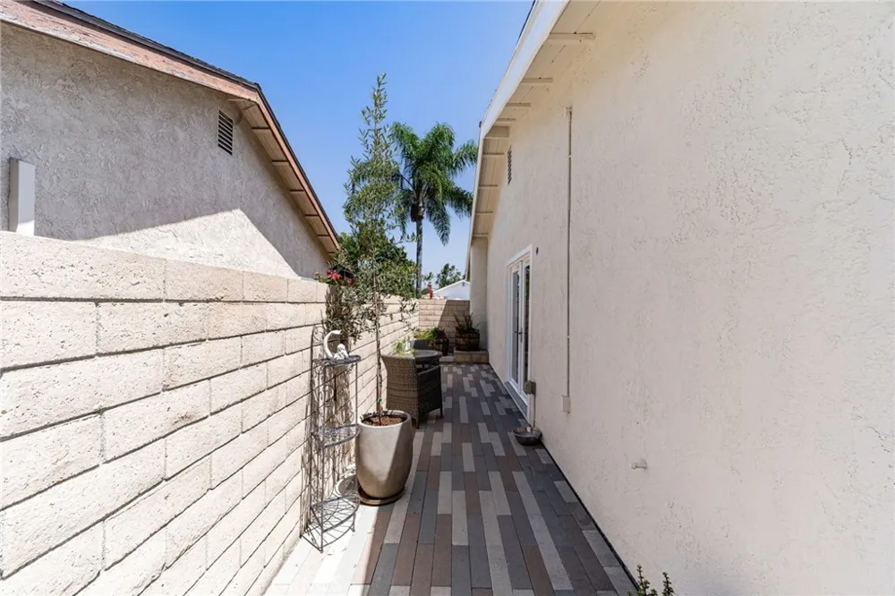 254 Las Riendas Fullerton, CA 92835
