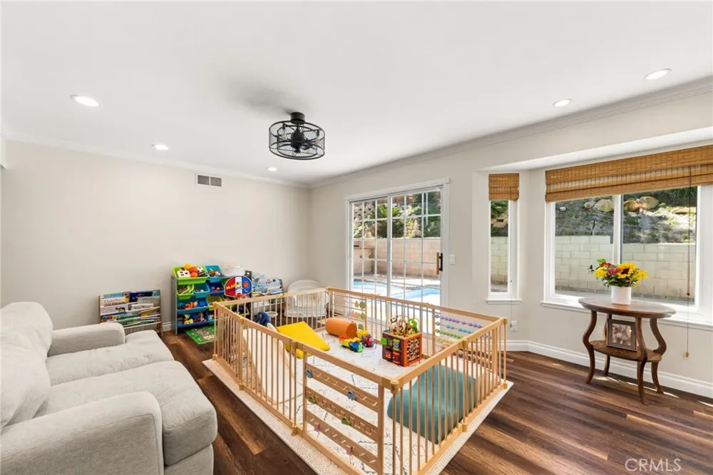 254 Las Riendas Fullerton, CA 92835
