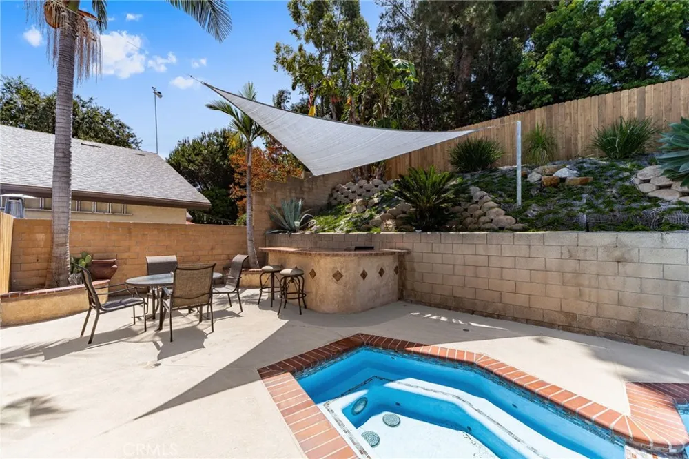 254 Las Riendas Fullerton, CA 92835