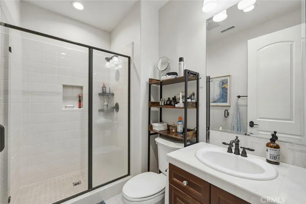 3035 Venezia Chino Hills, CA 91709