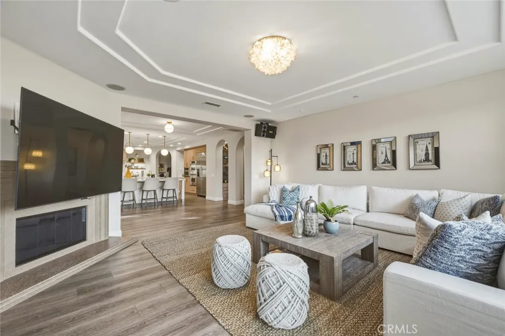3035 Venezia Chino Hills, CA 91709