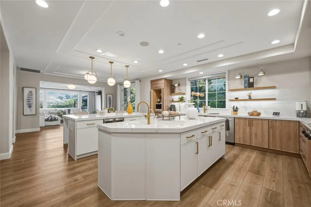 3035 Venezia Chino Hills, CA 91709