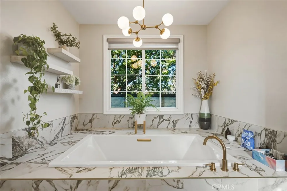 3035 Venezia Chino Hills, CA 91709