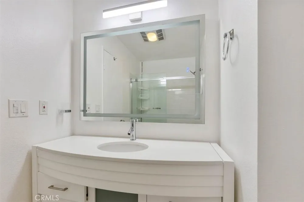 7777 W 91st Los Angeles, CA 90293