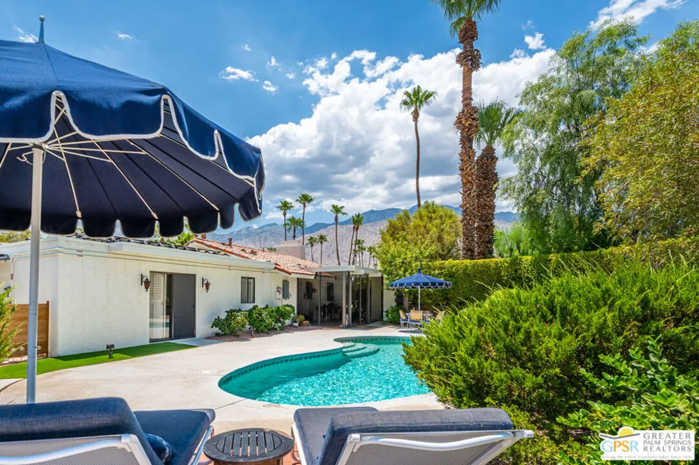 566 Sunset Way Palm Springs, CA 92262