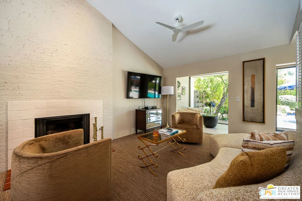 566 Sunset Way Palm Springs, CA 92262