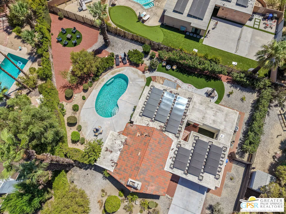 566 Sunset Way Palm Springs, CA 92262