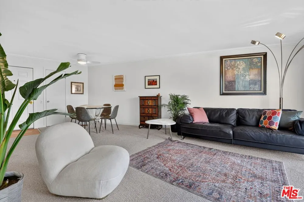 2045 4th Street #301B Santa Monica, CA 90405