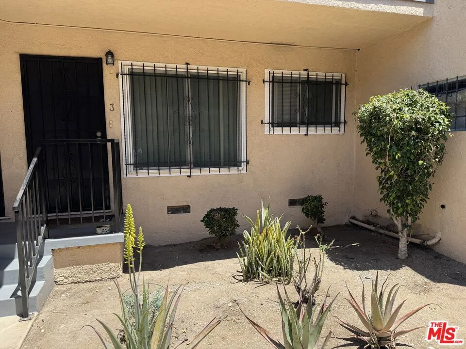 10630 Crenshaw Boulevard #3 Inglewood, CA 90303