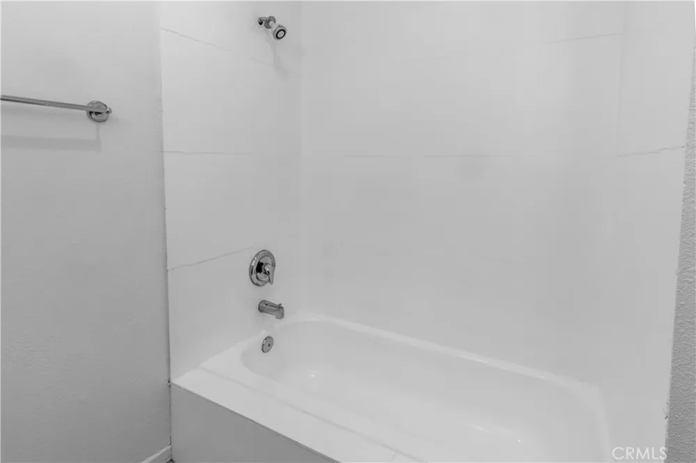 20253 Keswick Street #318 Winnetka, CA 91306