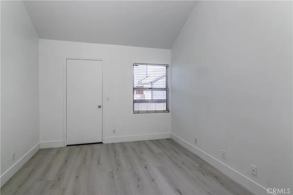20253 Keswick Street #318 Winnetka, CA 91306
