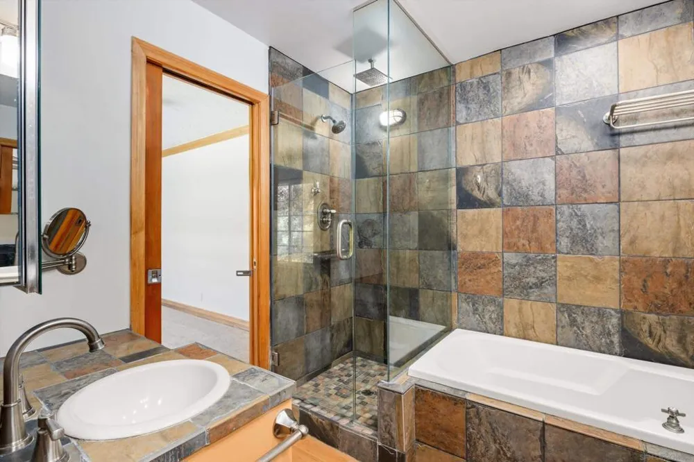 1248 Evergreen Dr Encinitas, CA 92007