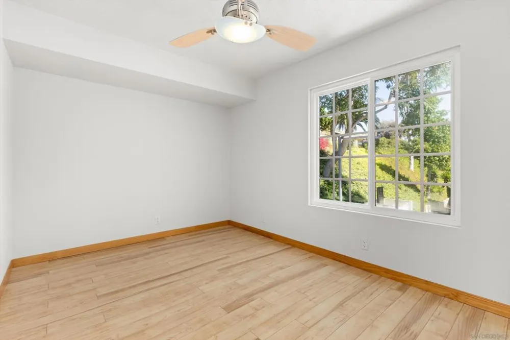 1248 Evergreen Dr Encinitas, CA 92007