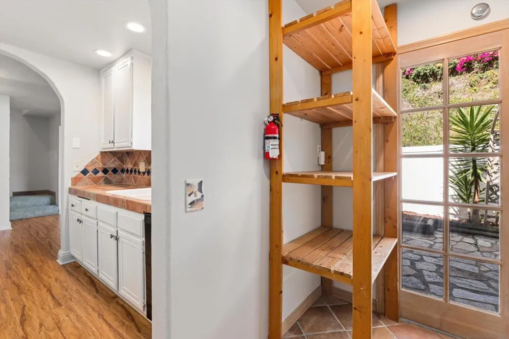 1248 Evergreen Dr Encinitas, CA 92007