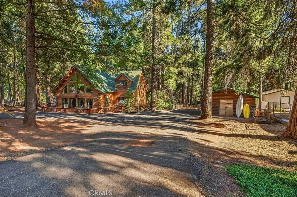 6072 Guilford Magalia, CA 95954