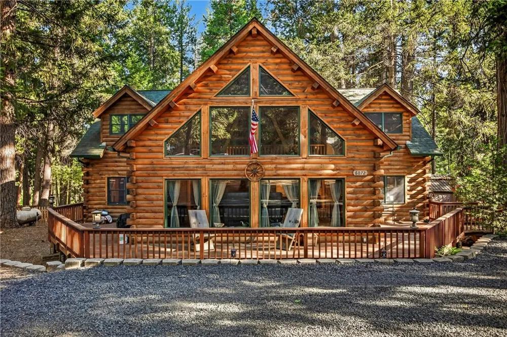 6072 Guilford Magalia, CA 95954