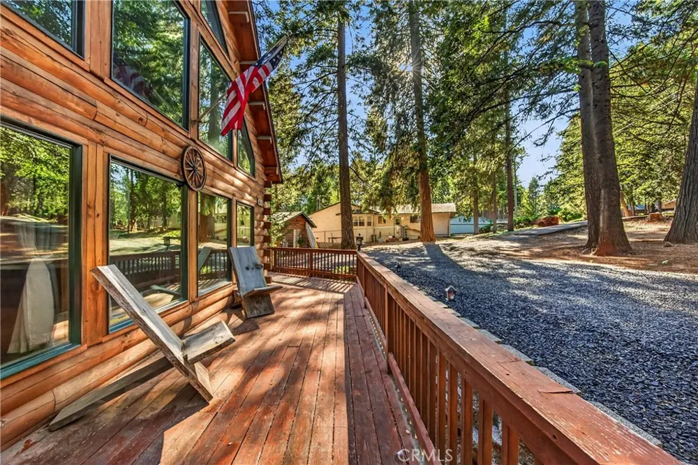 6072 Guilford Magalia, CA 95954