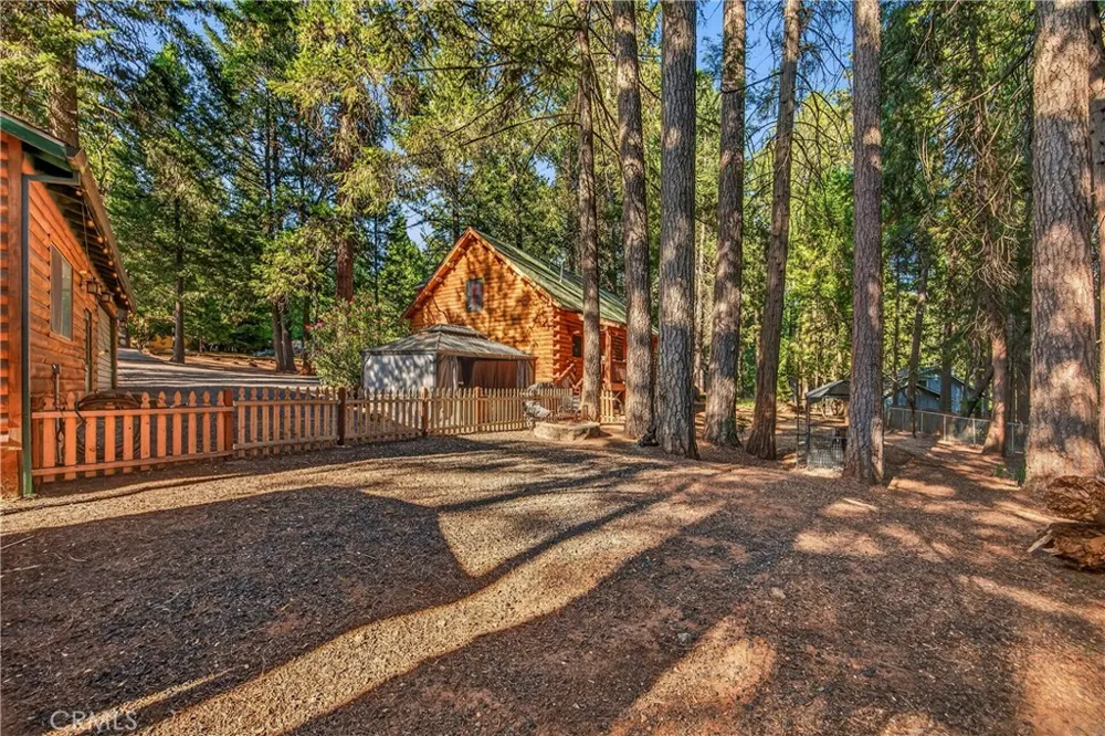 6072 Guilford Magalia, CA 95954