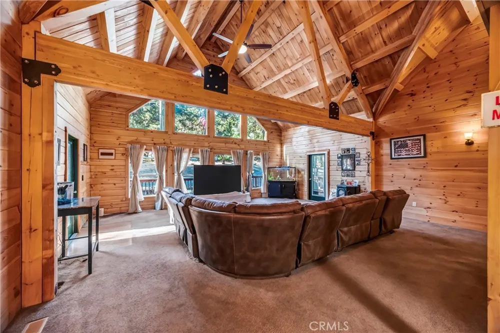 6072 Guilford Magalia, CA 95954