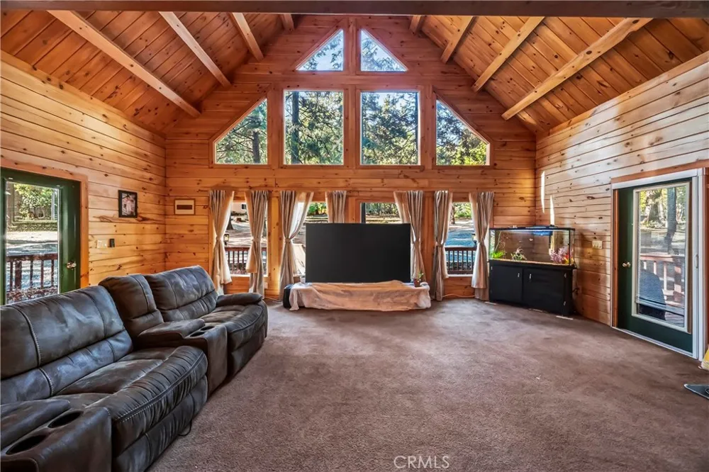 6072 Guilford Magalia, CA 95954