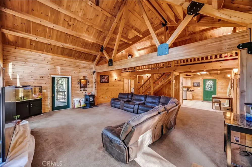 6072 Guilford Magalia, CA 95954