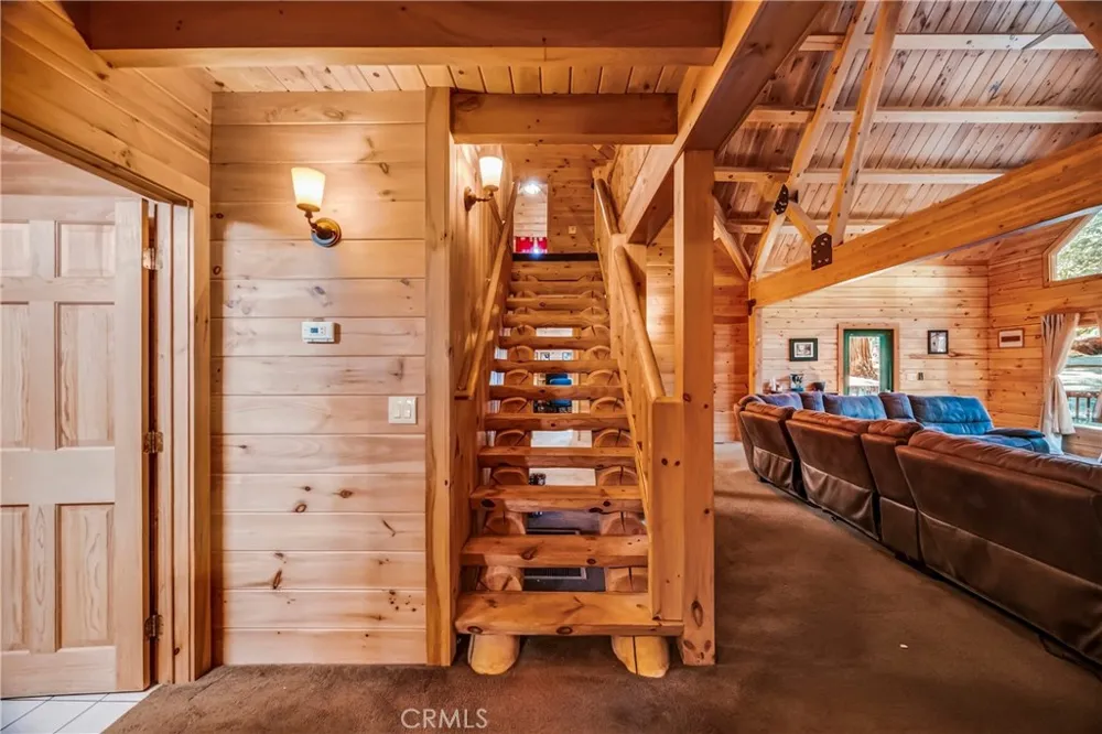 6072 Guilford Magalia, CA 95954