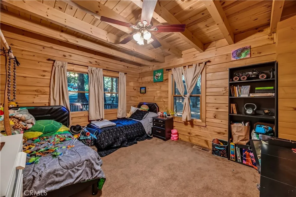 6072 Guilford Magalia, CA 95954