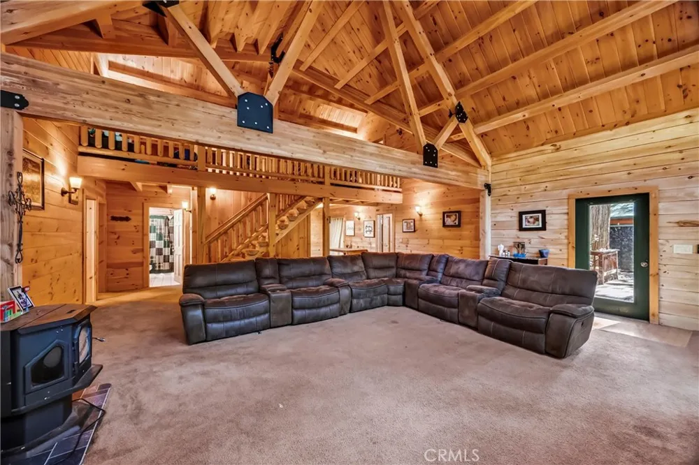 6072 Guilford Magalia, CA 95954