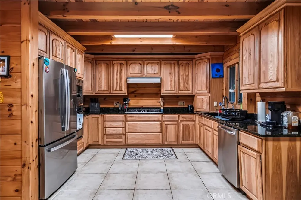 6072 Guilford Magalia, CA 95954