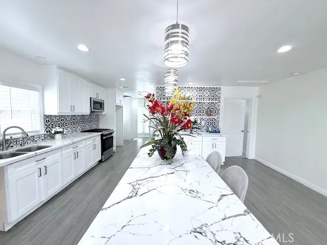 339 S Madison Monrovia, CA 91016
