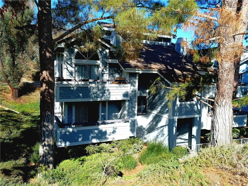 26901 Rainbow Glen Drive #643 Canyon Country, CA 91351