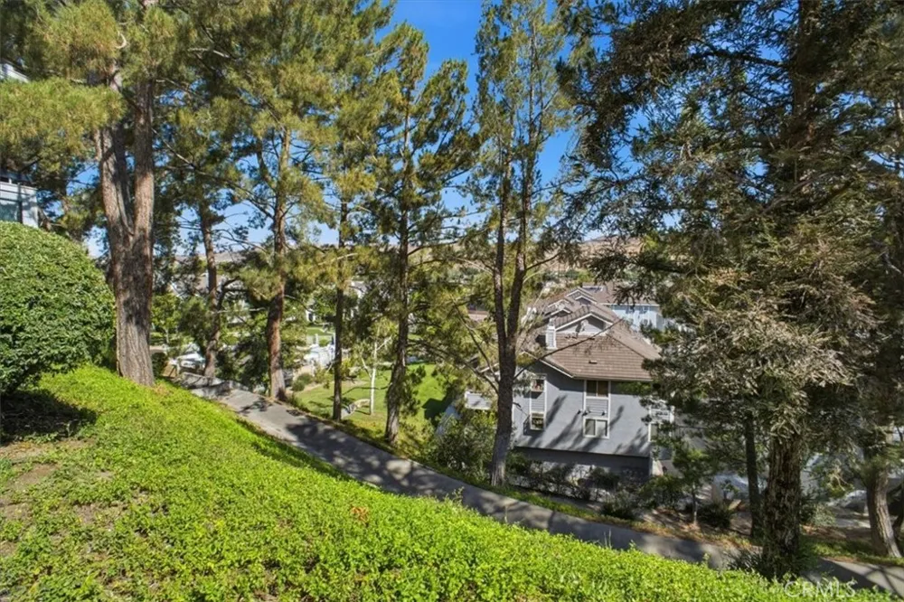 26901 Rainbow Glen Drive #643 Canyon Country, CA 91351