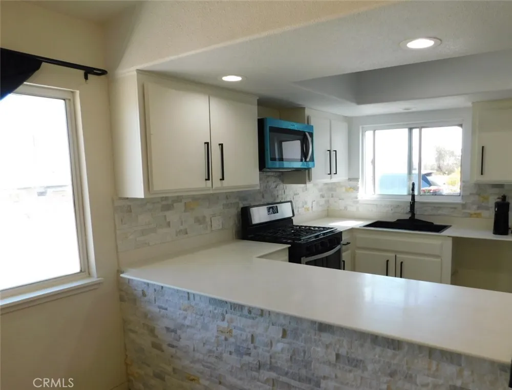 74813 Sunrise 29 Palms, CA 92277