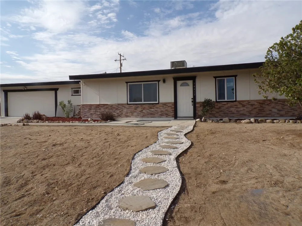 74813 Sunrise 29 Palms, CA 92277
