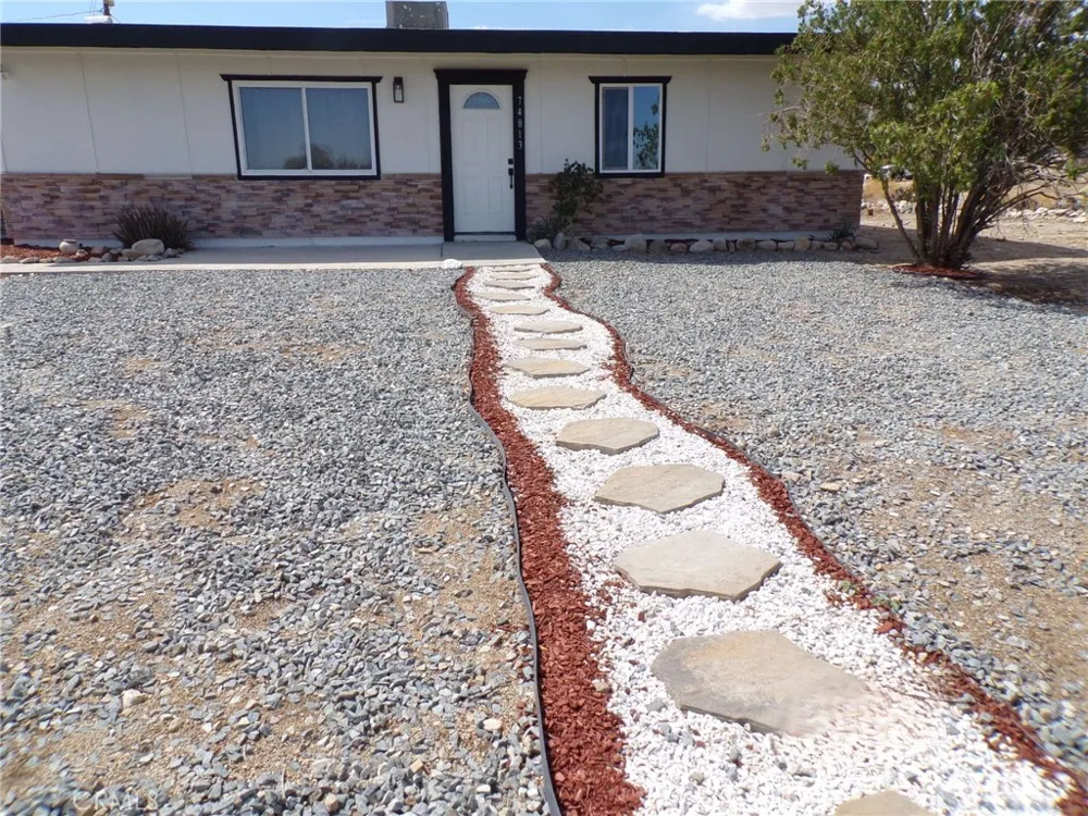 74813 Sunrise 29 Palms, CA 92277