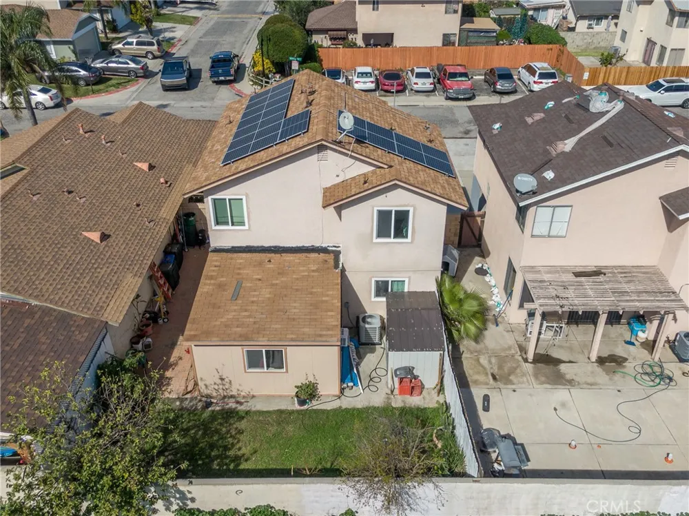 16171 Winterwood Fontana, CA 92335