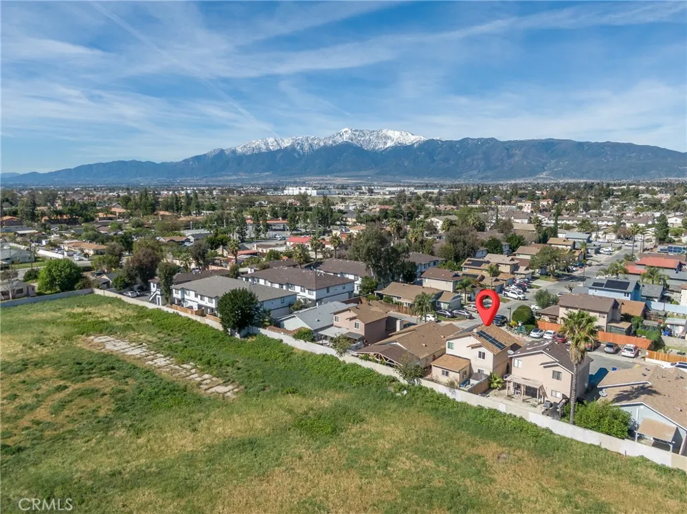 16171 Winterwood Fontana, CA 92335