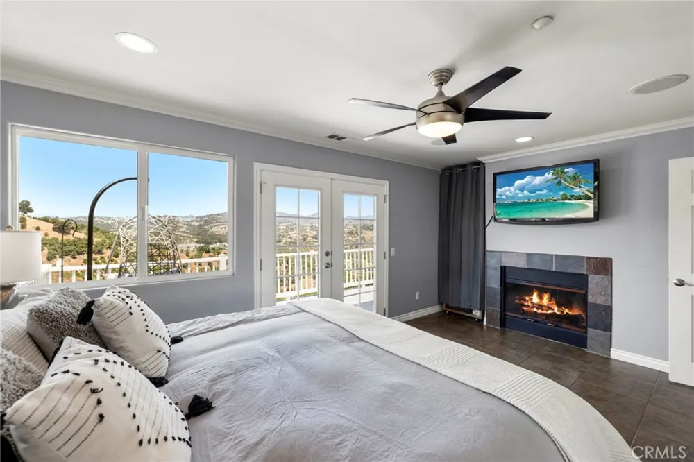 2125 Puerto Del Mundo Fallbrook, CA 92028