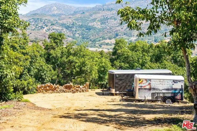 2125 Puerto Del Mundo Fallbrook, CA 92028