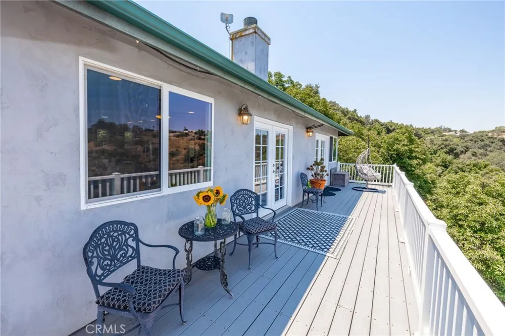 2125 Puerto Del Mundo Fallbrook, CA 92028