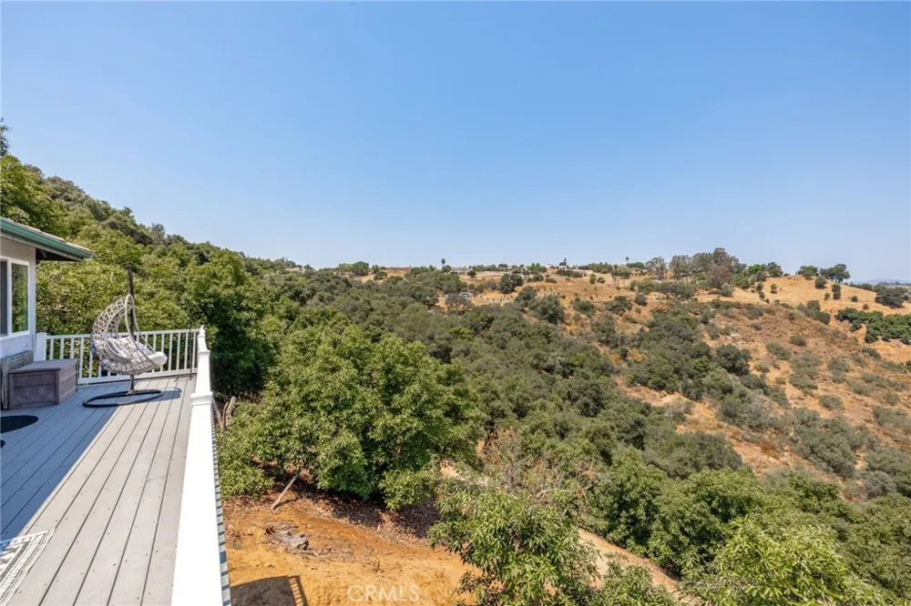2125 Puerto Del Mundo Fallbrook, CA 92028