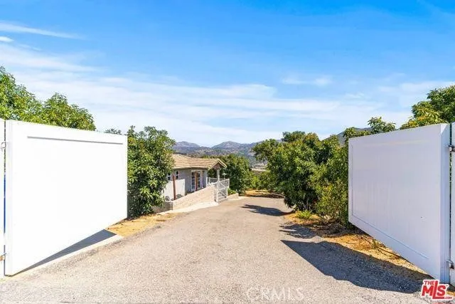 2125 Puerto Del Mundo Fallbrook, CA 92028