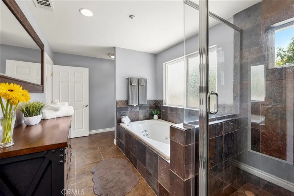 2125 Puerto Del Mundo Fallbrook, CA 92028