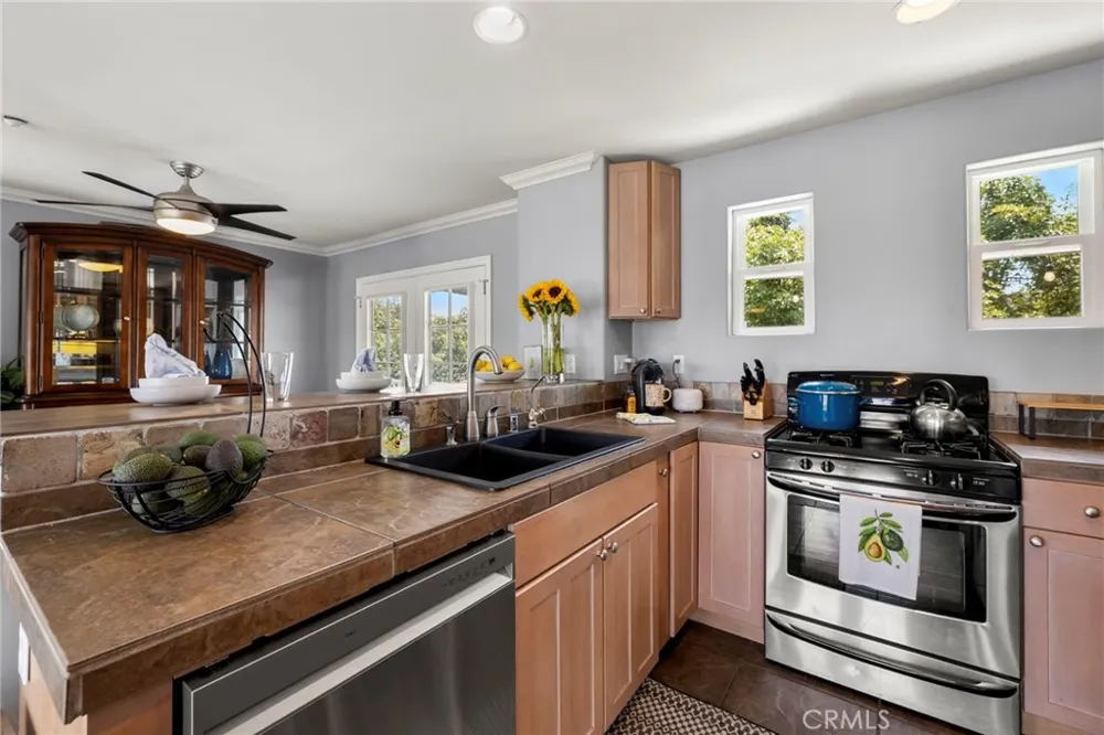 2125 Puerto Del Mundo Fallbrook, CA 92028