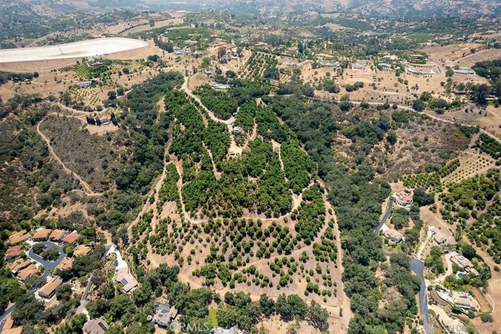 2125 Puerto Del Mundo Fallbrook, CA 92028